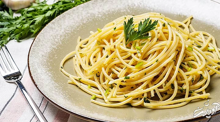 اسپاگتی سیر و روغن ایتالیایی